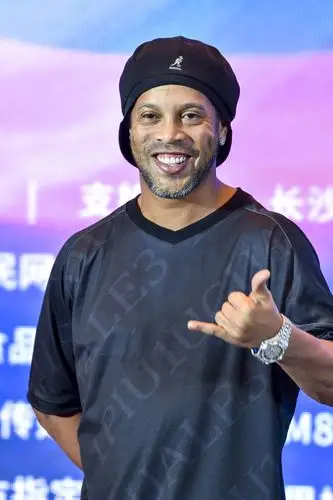 对于足球发