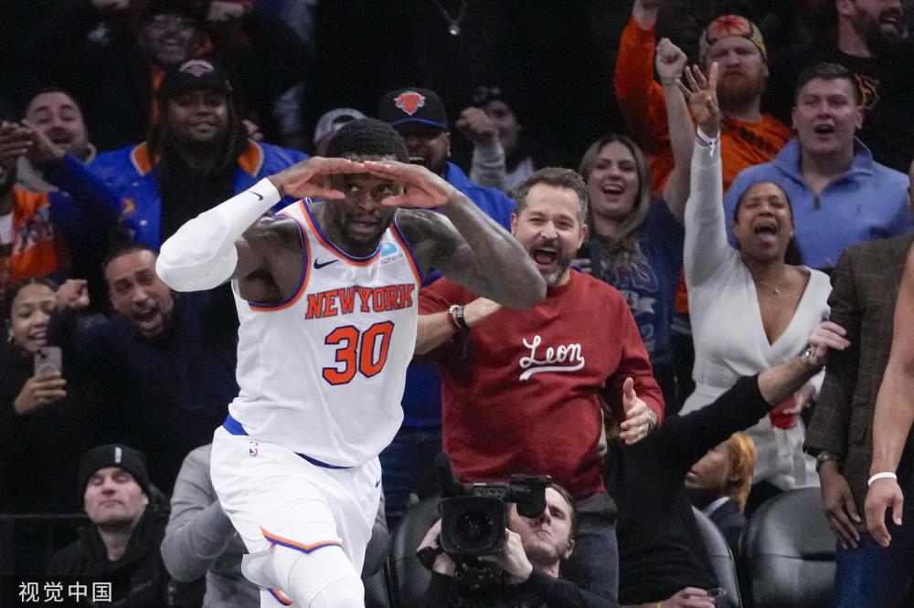 的足球迷还 的足球迷还